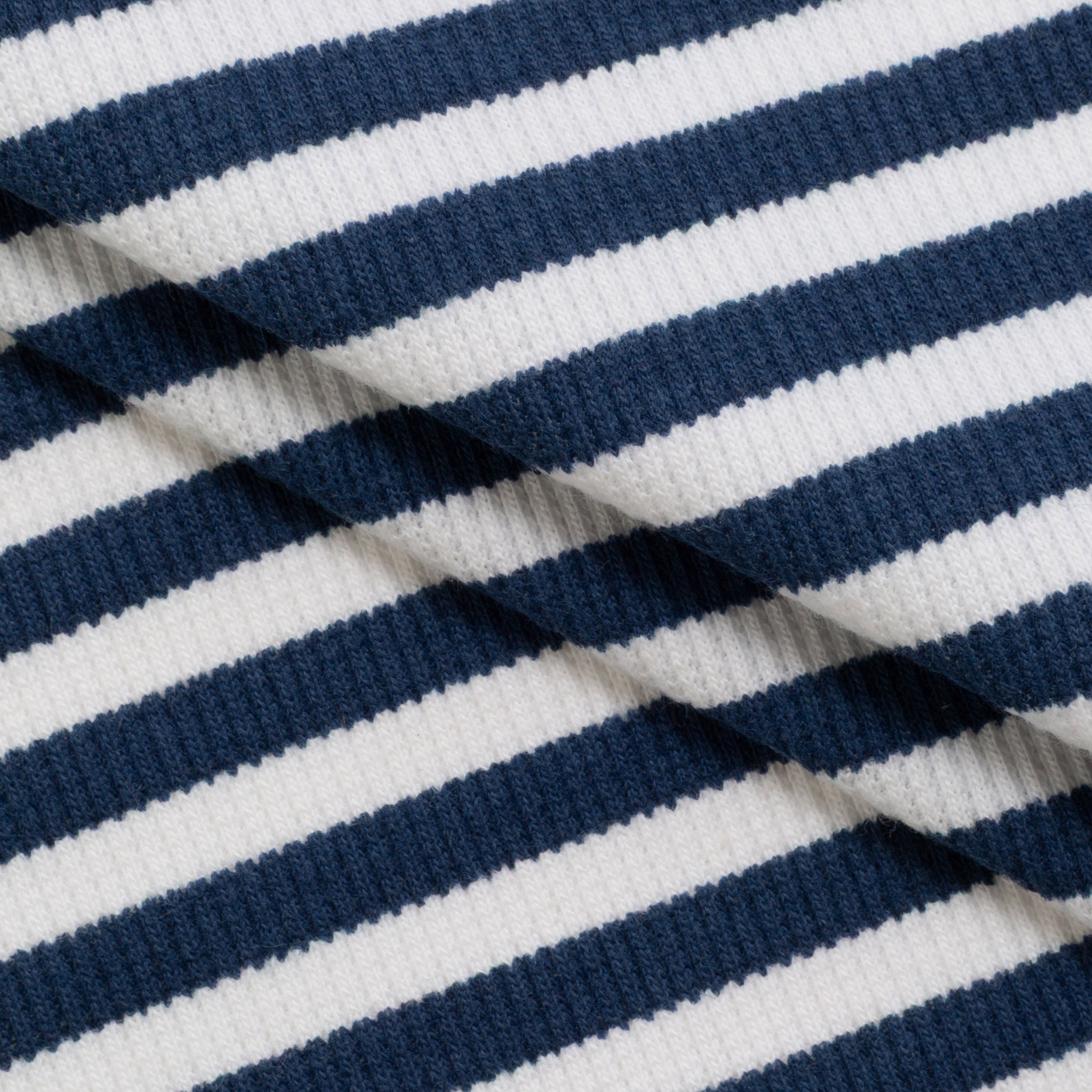 PTRIB-2X1-240-PRINT-STRIPES-KNITTED-1-COLOR-B fabric image 2
