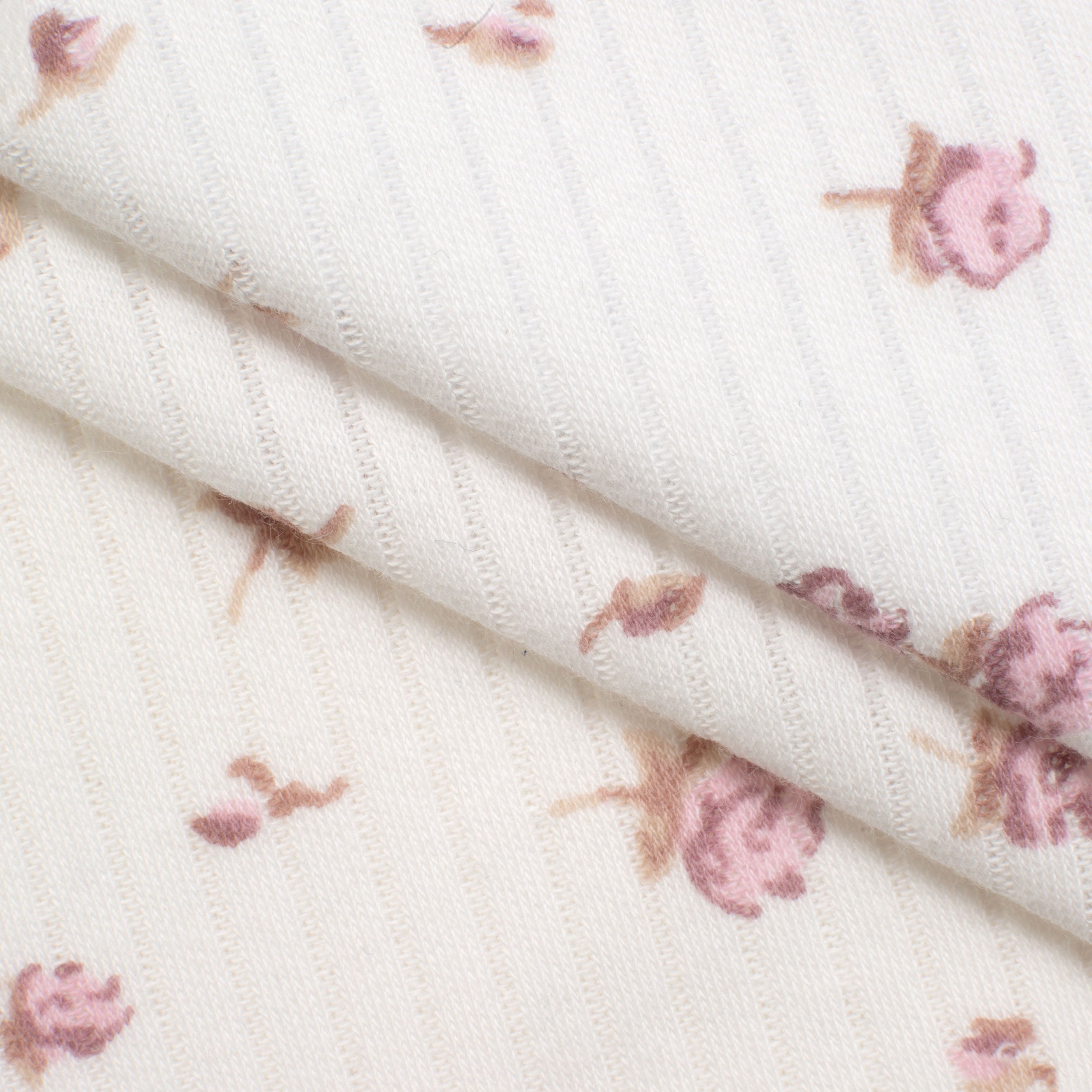 PTRIB-6X2-170-PRINT-SMALL-ROSES fabric image 2