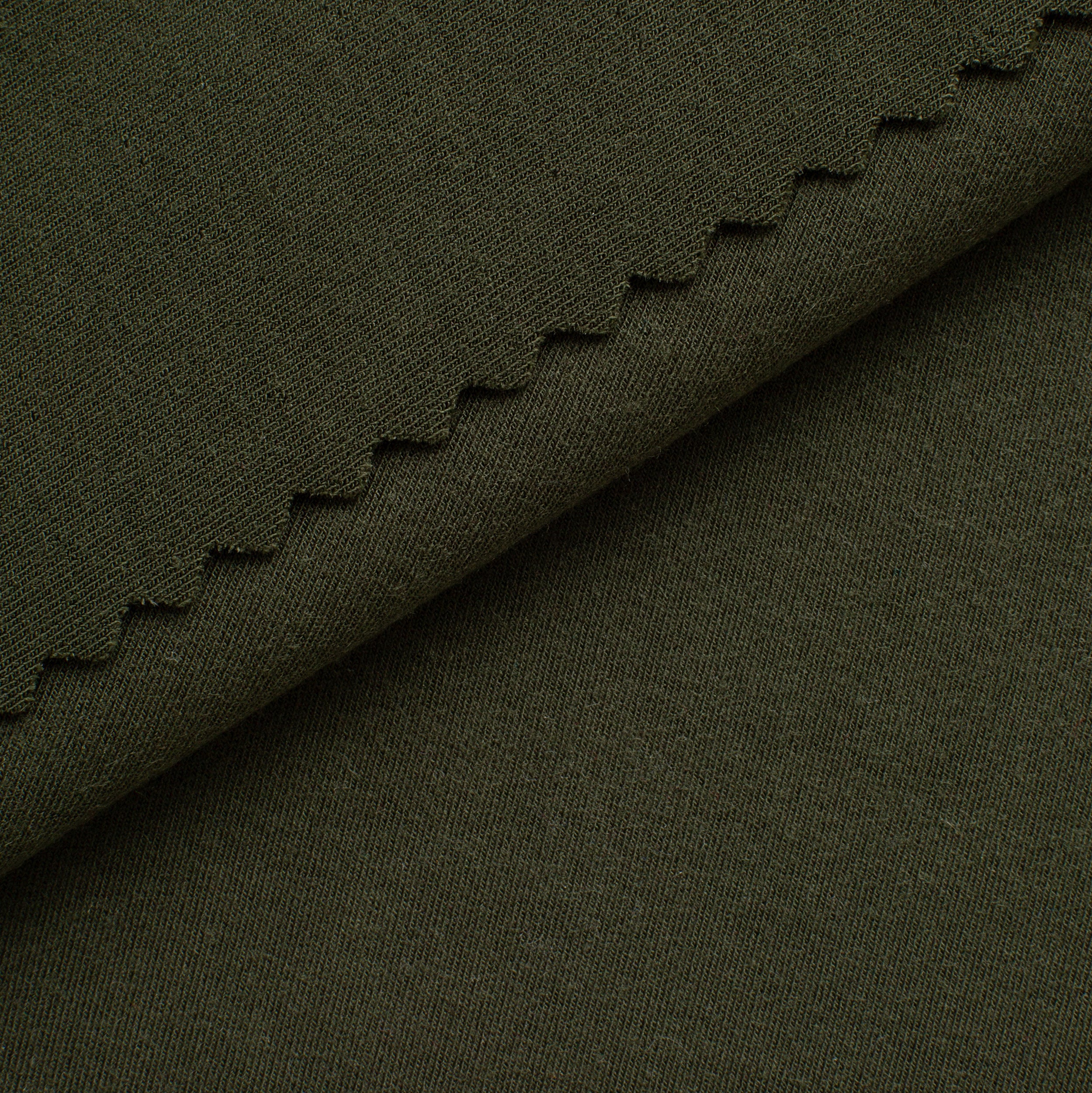 UG8832
